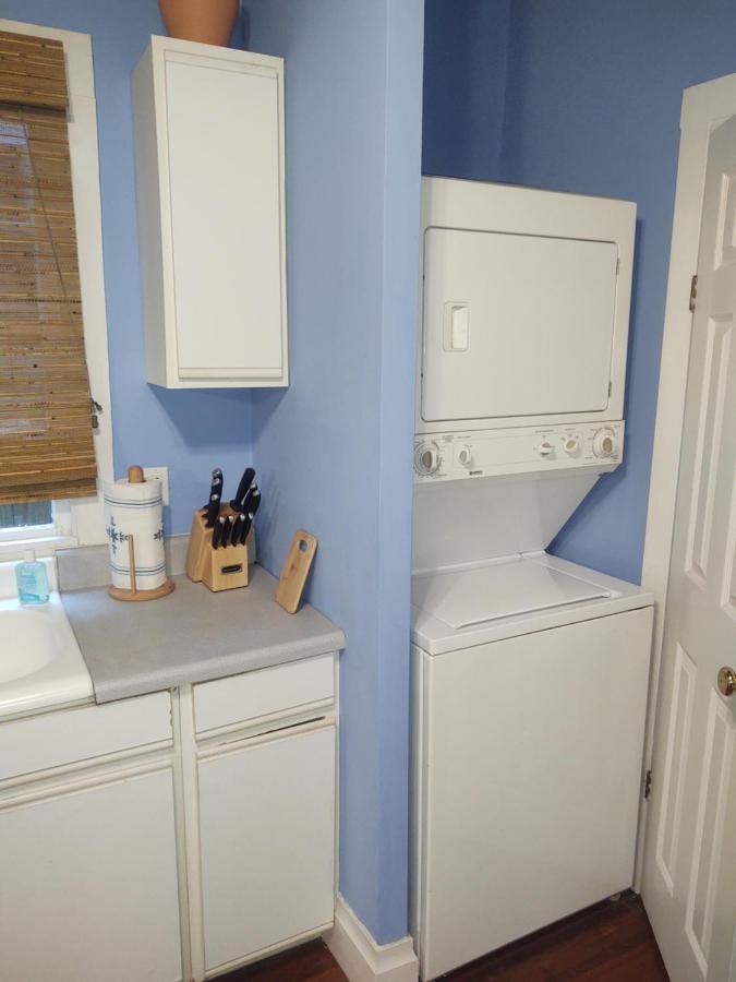 Burgundy - Just Steps To Both The French Quarter & Frenchman St! Holiday home *